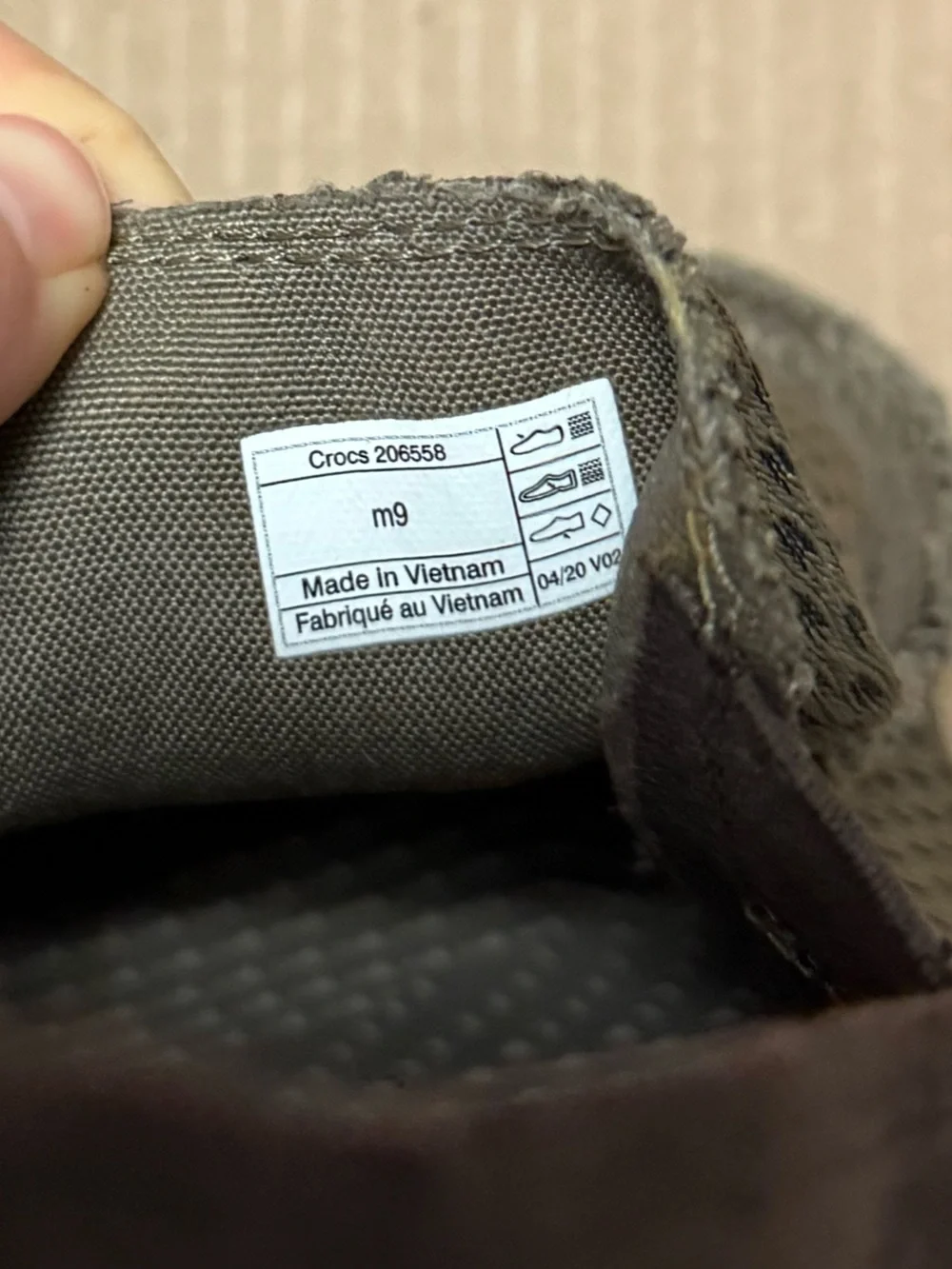 Crocs Men’s Santa Cruz Loafers Slip Ons Size 9 Brown/Tan